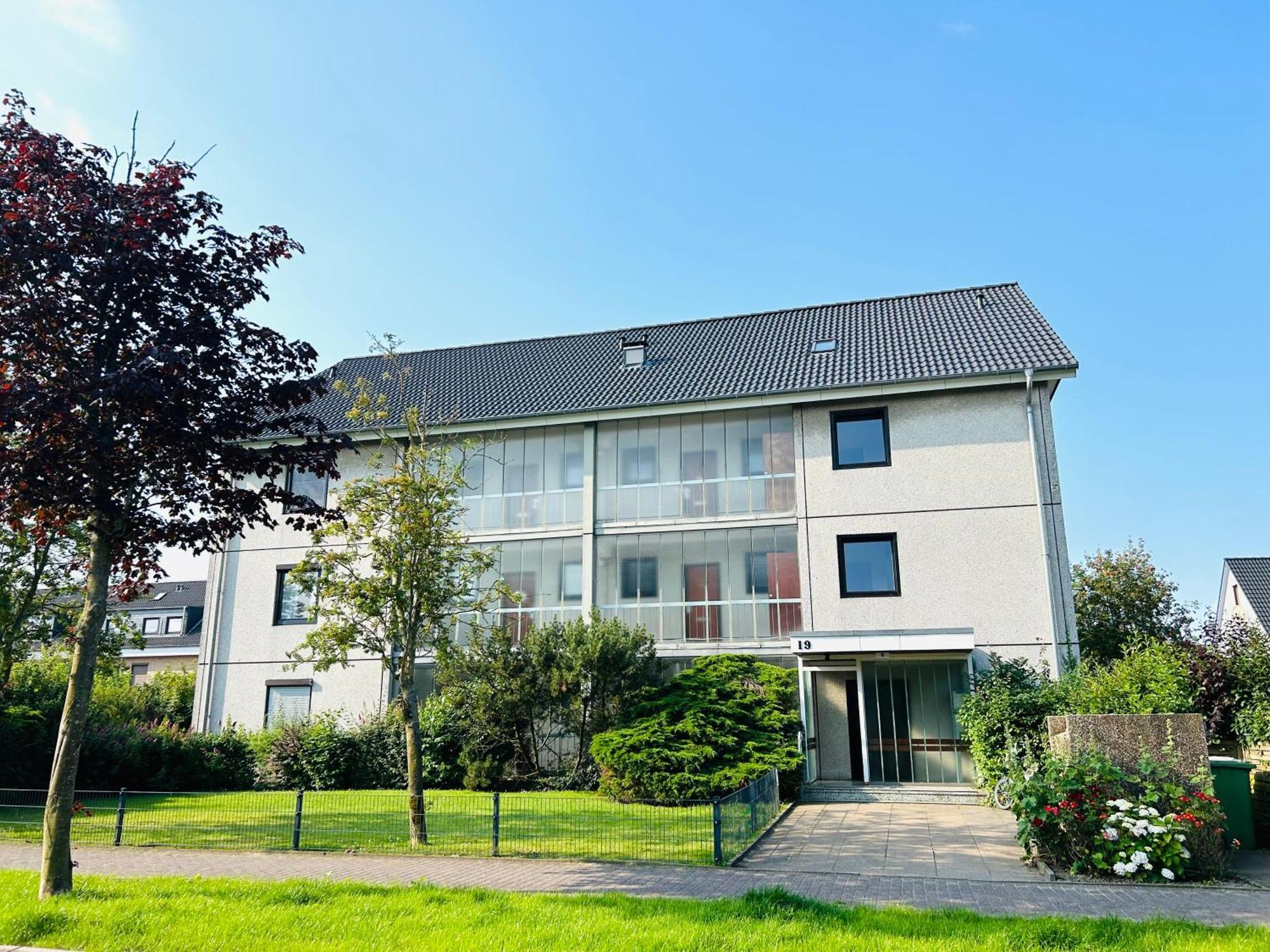 Neu - Frisch Renoviertes Ferienapartment "Waterkant" ビューズム エクステリア 写真